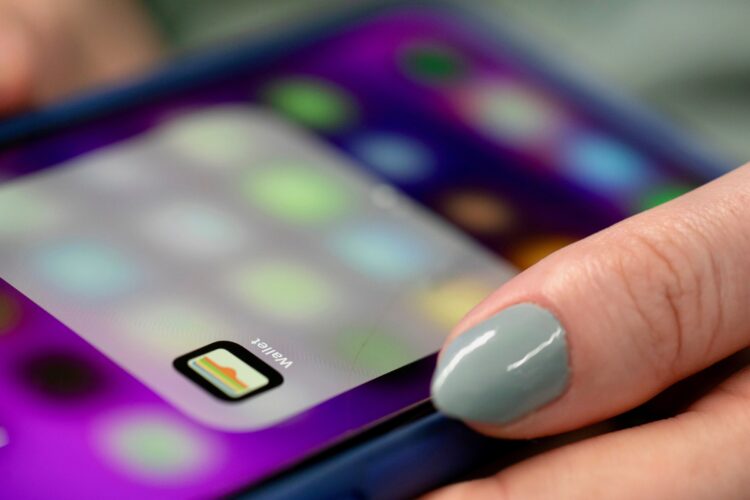 Online ads with elaborate backstories may not be from real small businesses